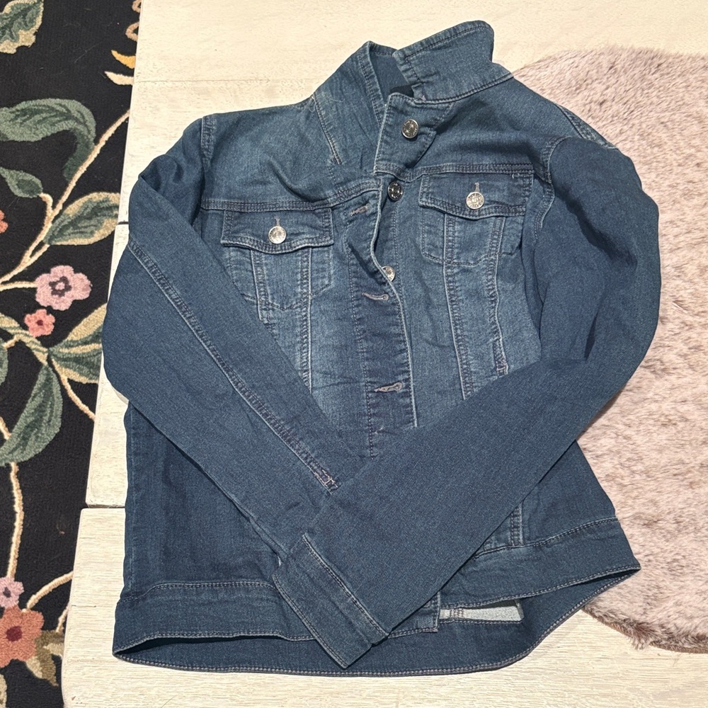 Women's buffalo size small Jean jacket